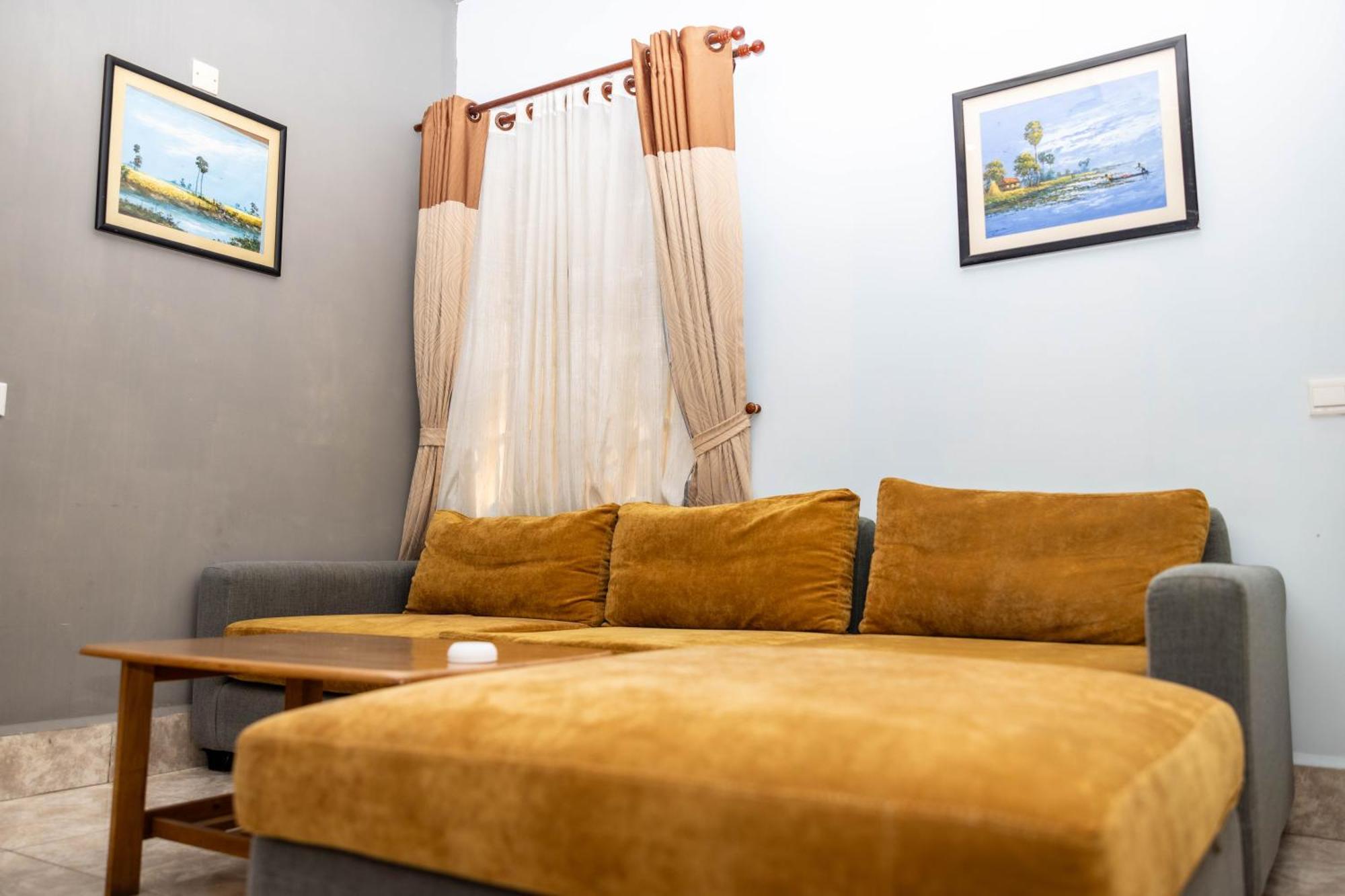Villa Grange Phnom-Penh Buitenkant foto